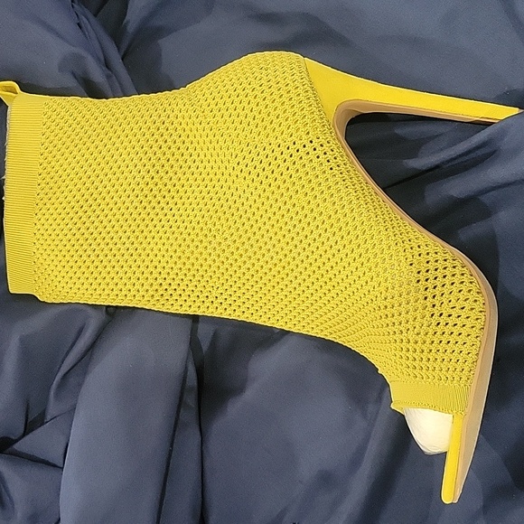 SoMe - Yellow Peep Toe Stiletto Booties - Picture 3 of 3